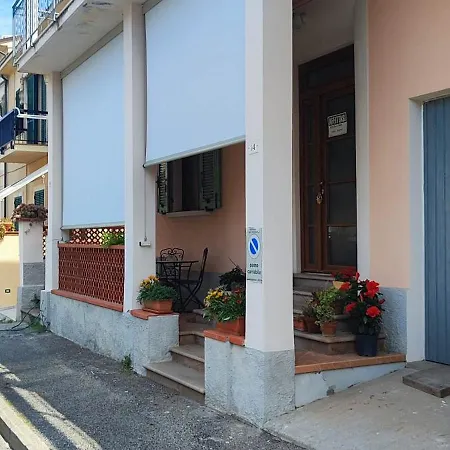 בית נופש Villino Al Mare *